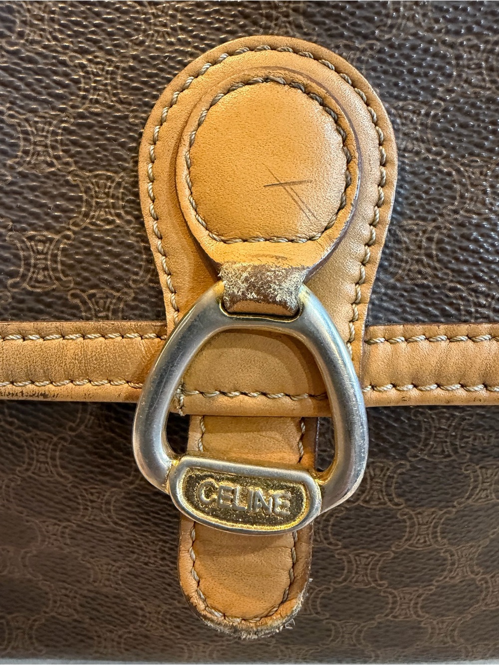 Celine Vintage Crossbody - Picture 6 of 15